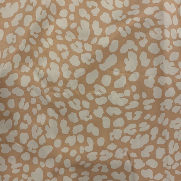 Blush leopard silky midi skirt - Picture 2 of 3